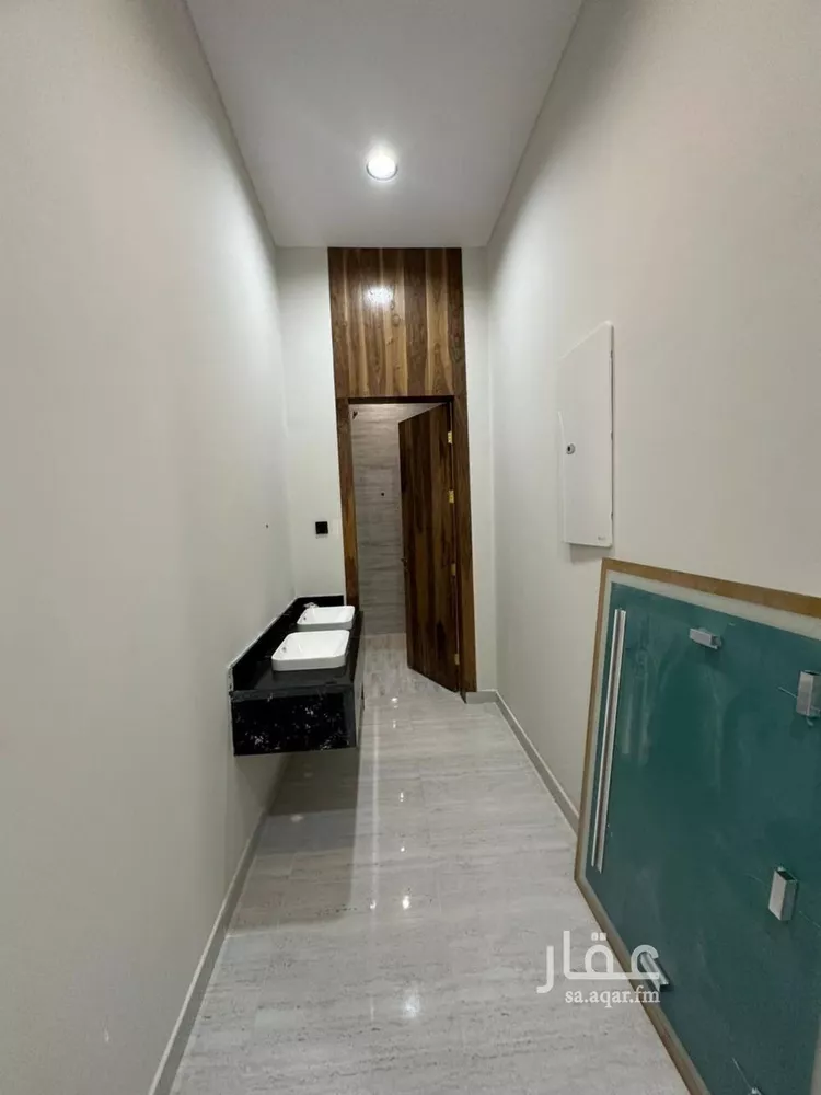 Floor for Sale in Riyadh Al Qadisiyah صورة 3