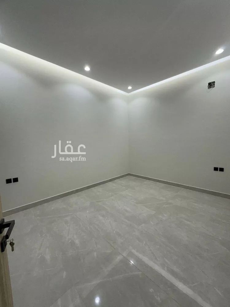 فيلا للبيع في شارع رقم 165, حي الجنادرية, مدينة الرياض, منطقة الرياض 18