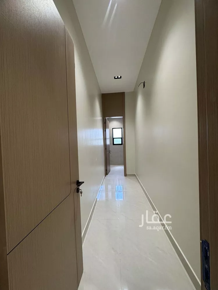 Floor for Sale in Riyadh Al Khaleej 12
