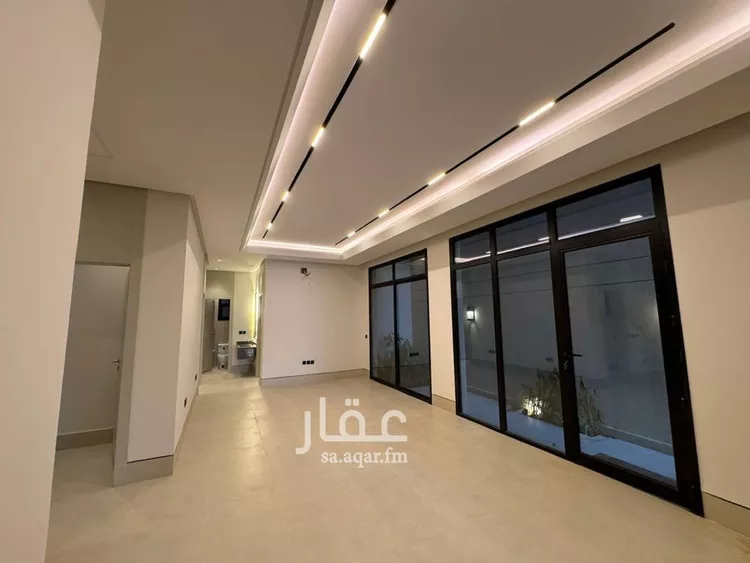 Floor for Sale in Riyadh Ar Rimal 9