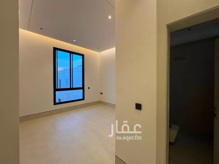 دور للبيع في شارع عبيدالله الفقيه, حي الرمال, مدينة الرياض, منطقة الرياض صورة 5