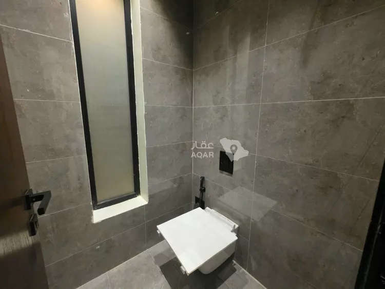 دور للبيع في شارع رقم 202, حي المونسية, مدينة الرياض, منطقة الرياض صورة 3