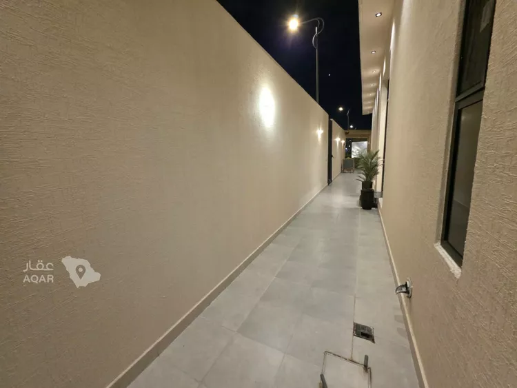 دور للبيع في شارع رقم 451, حي المونسية, مدينة الرياض, منطقة الرياض صورة 4