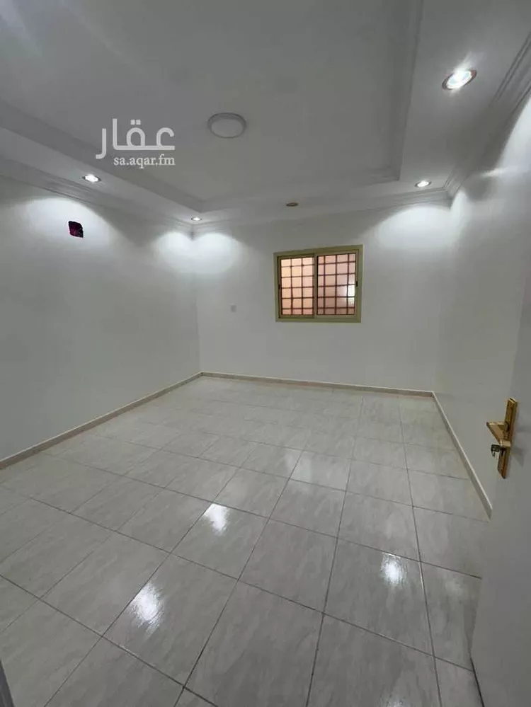 شقة للإيجار في شارع عبدالقادر بن عبدالوارث ، حي المهدية ، الرياض ، منطقة الرياض 1 صورة