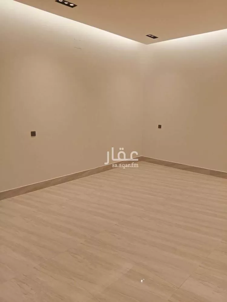 فيلا للبيع في شارع على البرقى, حي الرمال, مدينة الرياض, منطقة الرياض 12