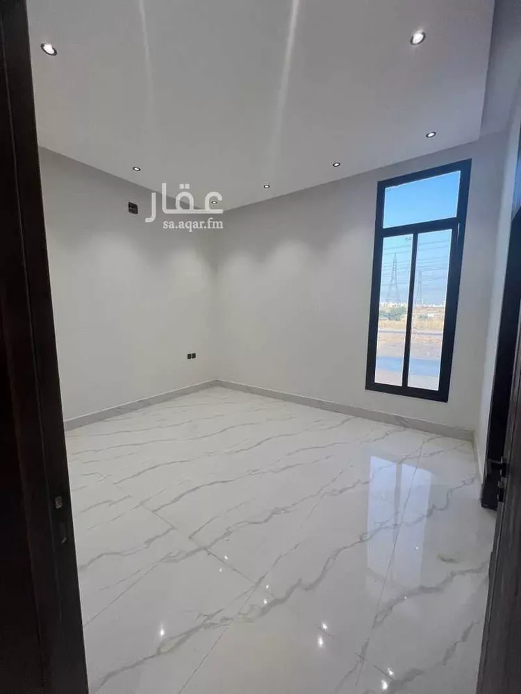 Floor for Sale in Riyadh Ash Sharq 7