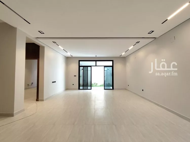 فيلا للبيع في شارع خرزة, حي الرمال, مدينة الرياض, منطقة الرياض