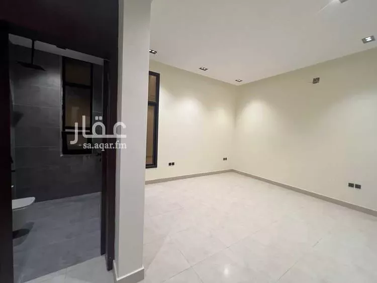 Floor for Sale in Riyadh Al Yarmouk 8