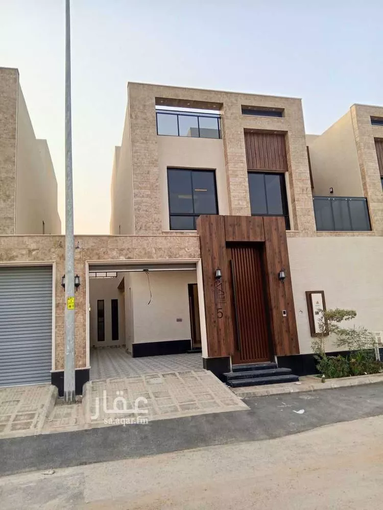 فيلا للبيع في شارع على البرقى, حي الرمال, مدينة الرياض, منطقة الرياض 1 صورة