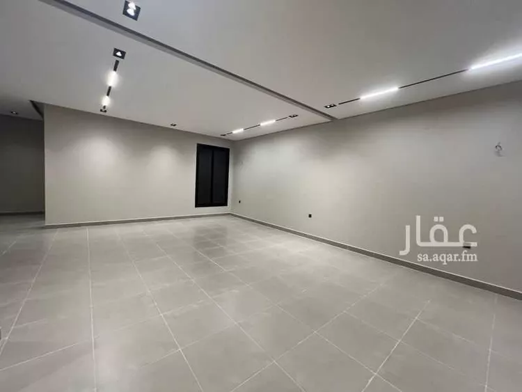 Floor for Sale in Riyadh Al Yarmouk 7