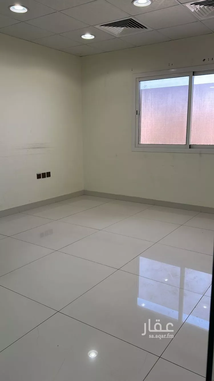 مكتب تجاري للإيجار في شارع الامام عبدالله بن سعود بن عبدالعزيز الفرعى, حي إشبيلية, مدينة الرياض, منطقة الرياض