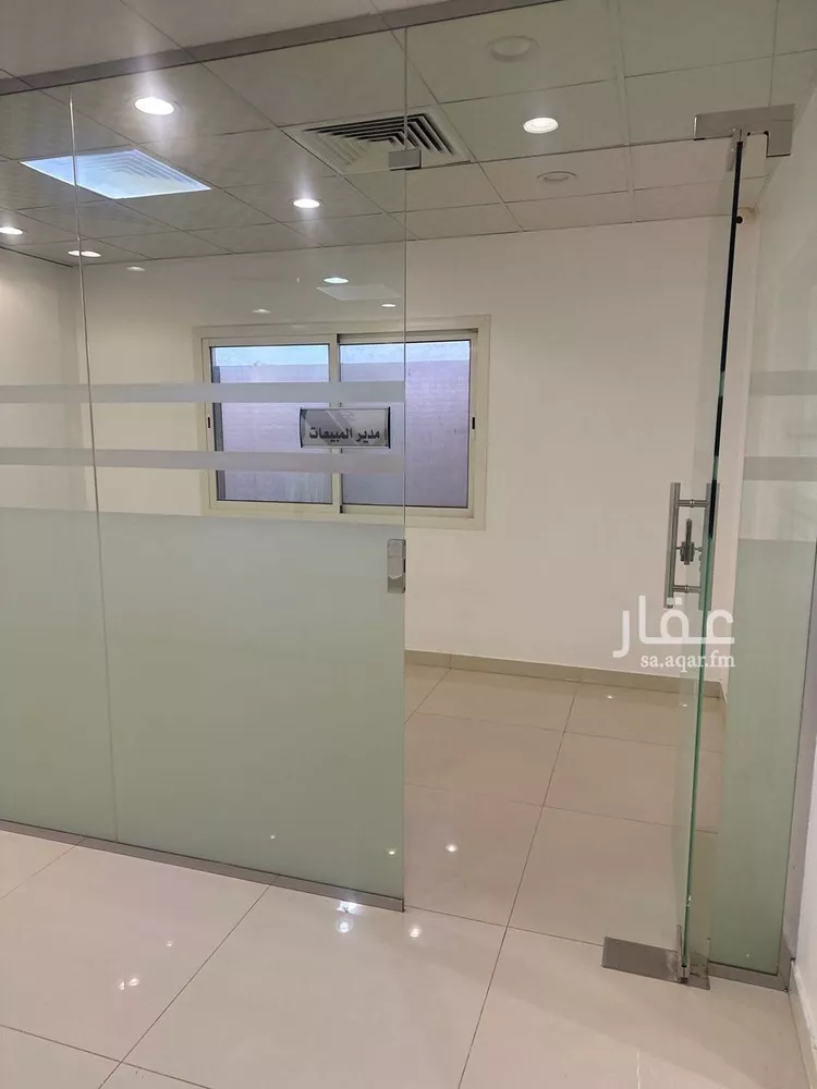 عمارة للإيجار في شارع الامام عبدالله بن سعود بن عبدالعزيز الفرعى, حي إشبيلية, مدينة الرياض, منطقة الرياض صورة 2