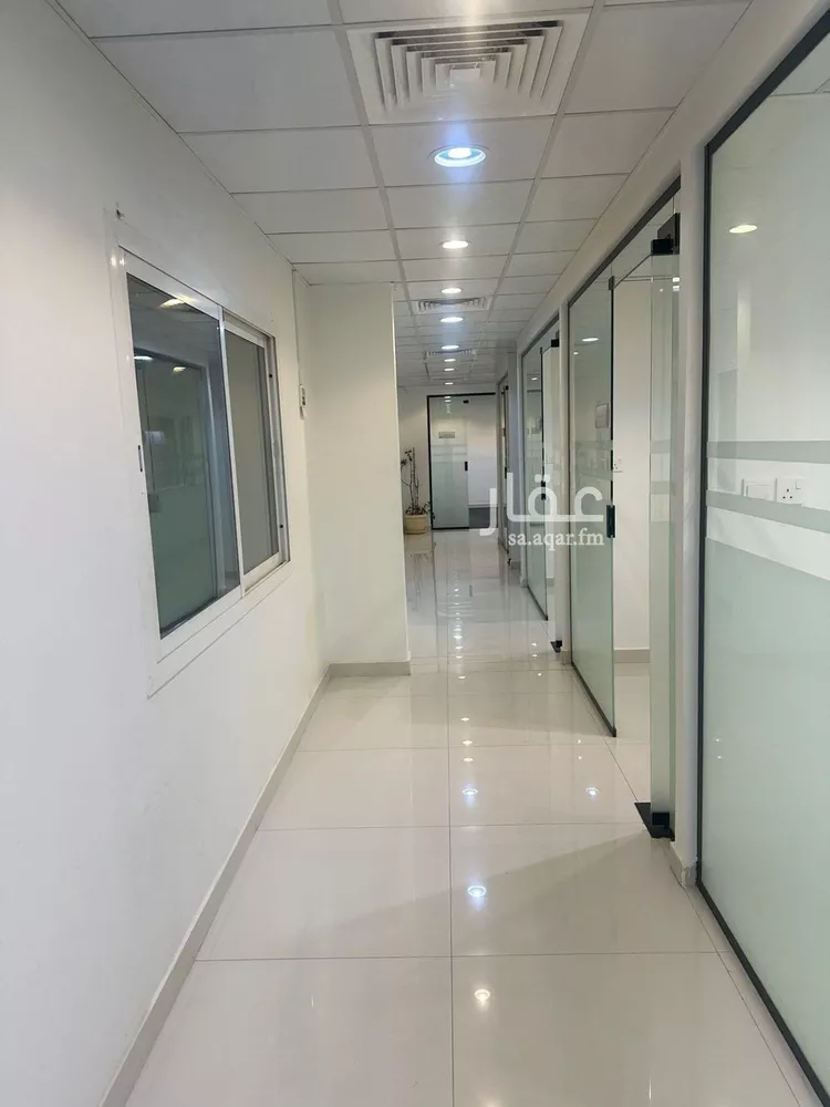 عمارة للإيجار في شارع الامام عبدالله بن سعود بن عبدالعزيز الفرعى, حي إشبيلية, مدينة الرياض, منطقة الرياض صورة 4