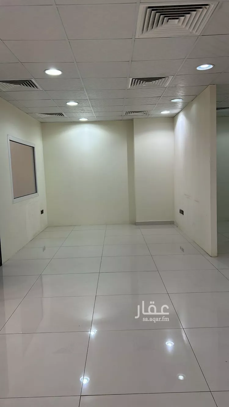 مكتب تجاري للإيجار في شارع الامام عبدالله بن سعود بن عبدالعزيز الفرعى, حي إشبيلية, مدينة الرياض, منطقة الرياض صورة 2