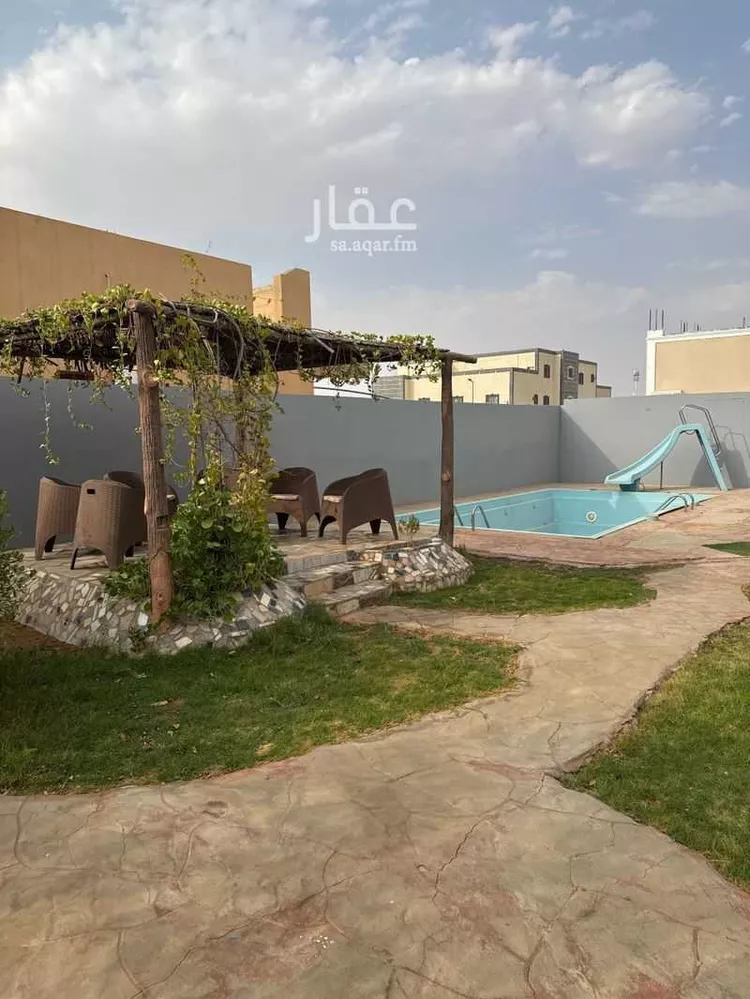 استراحة للبيع في شارع شارع الشيخ حمد محمد البسام, حي الملك خالد, مدينة عنيزة, منطقة القصيم صورة 3