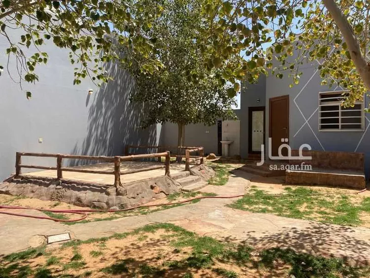 استراحة للبيع في شارع الشيخ حمد محمد البسام ، حي الملك خالد ، عنيزة ، عنيزة