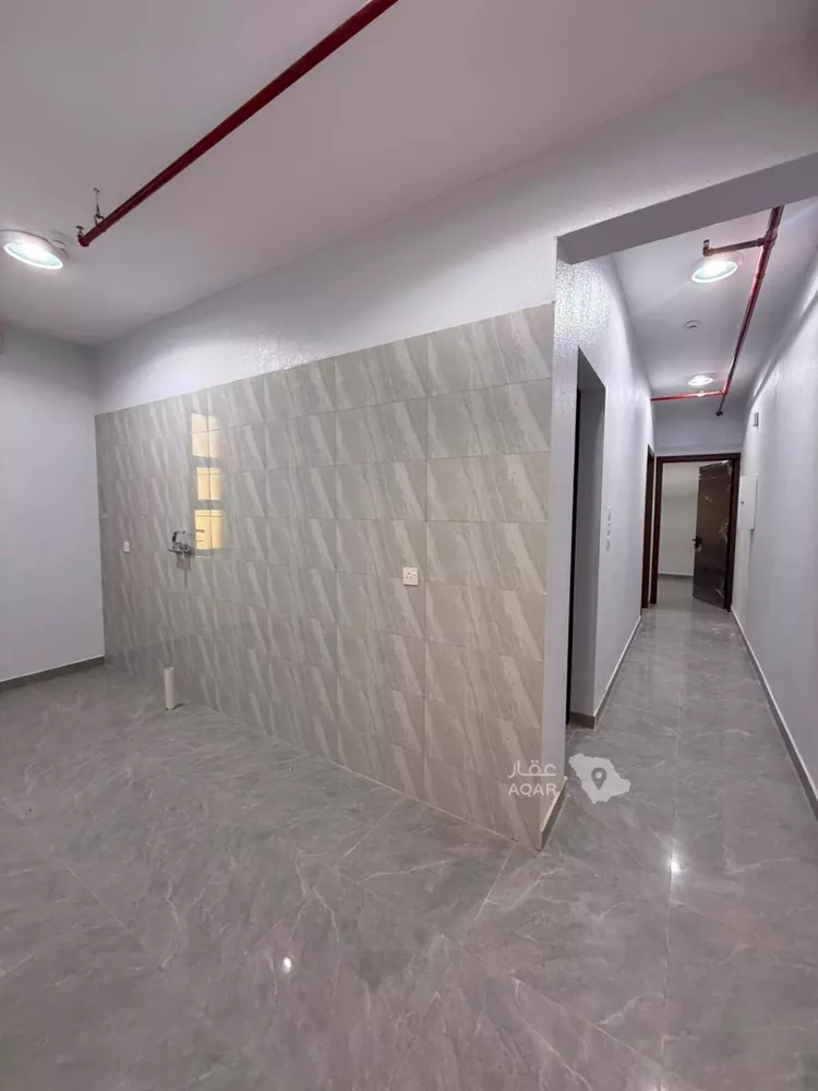 عمارة للإيجار في شارع محمد بن مخلد الانصاري, حي الفيصلية, مدينة الرياض, منطقة الرياض 14
