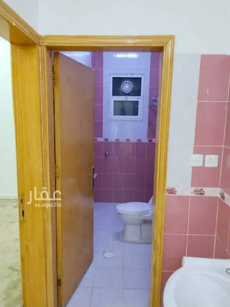 شقة للإيجار في شارع الطائف ، حي ظهرة لبن ، الرياض ، منطقة الرياض صورة 3