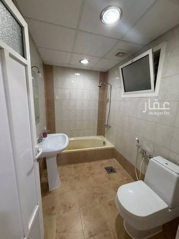 شقة للإيجار في شارع ابو الطاهر المقدسي ، حي بدر ، الدمام ، الدمام صورة 2