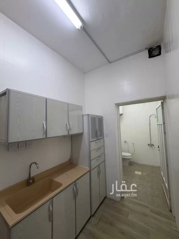 شقة للإيجار في شارع ابو الطاهر المقدسي, حي بدر, مدينة الدمام, المنطقة الشرقية صورة 5