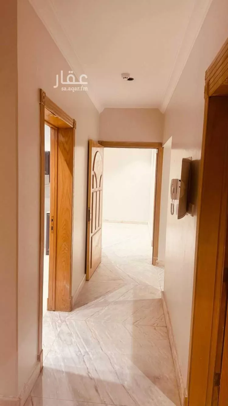 عمارة للإيجار في شارع ديراب الفرعي, حي نمار, مدينة الرياض, منطقة الرياض 7