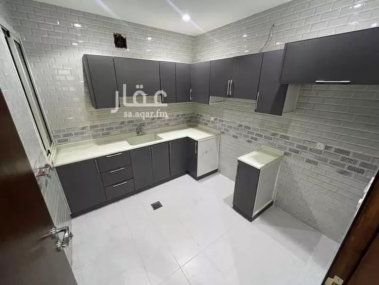 عمارة للإيجار في شارع القاسمة, حي هجر, مدينة الدمام, المنطقة الشرقية صورة 5