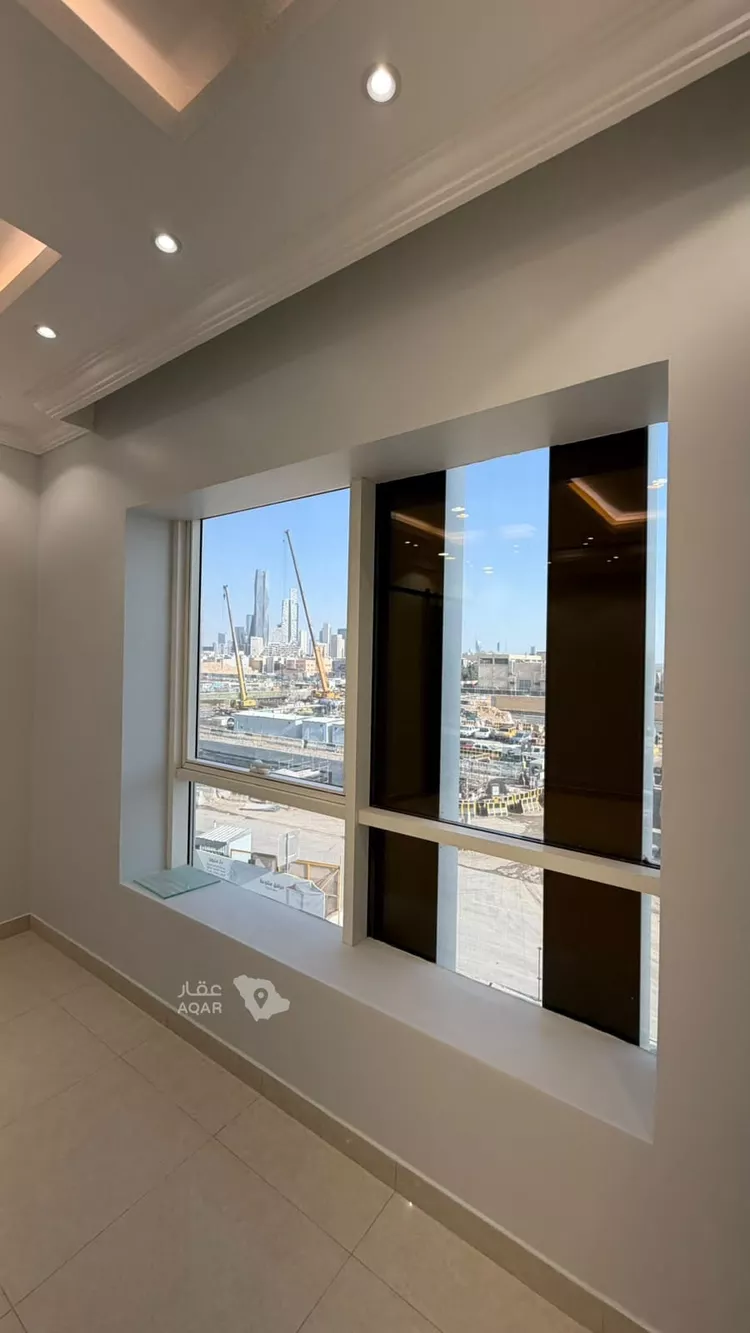 Commercial Office for Rent in Riyadh Hittin 11