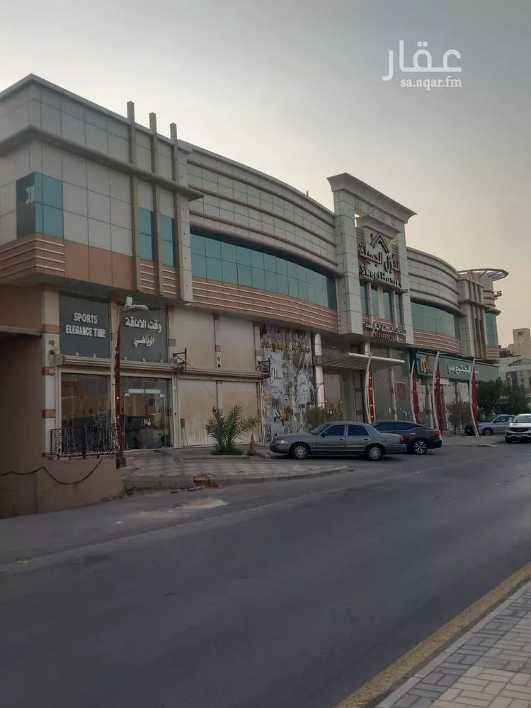 محل للإيجار في شارع الشيخ حسن بن حسين بن علي, حي غرناطة, مدينة الرياض, منطقة الرياض صورة 3
