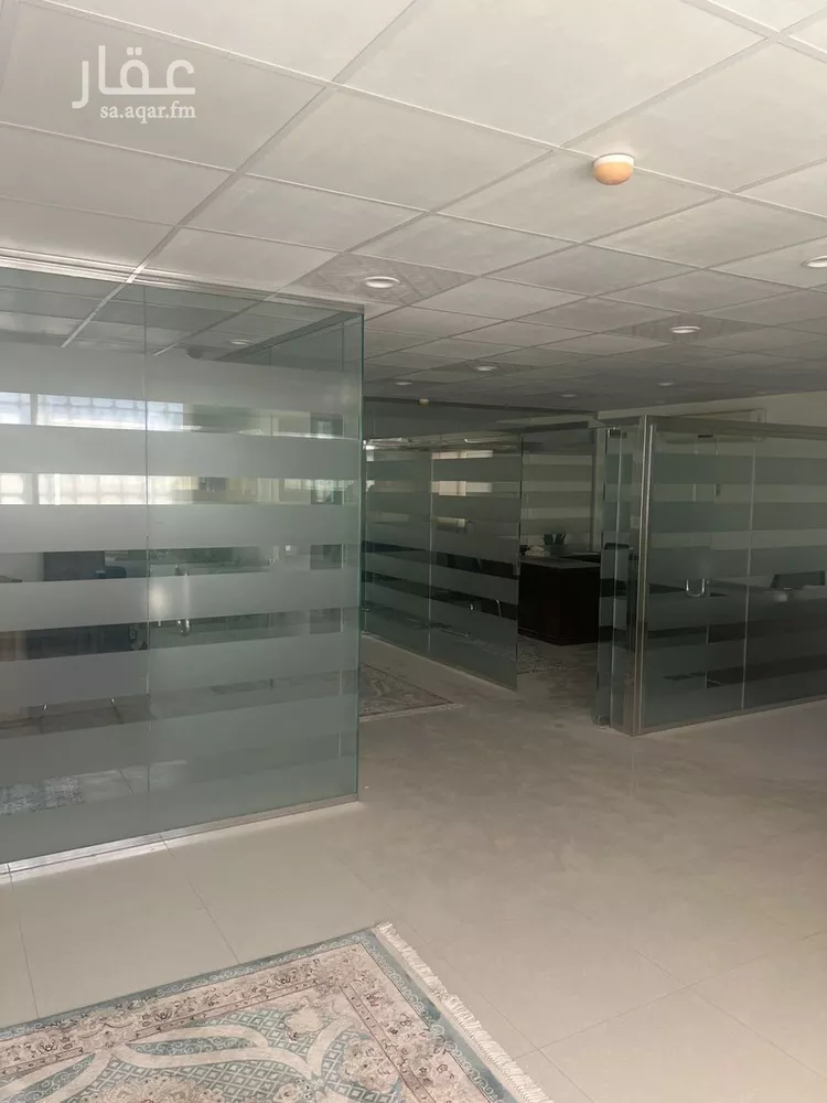 Commercial Office for Rent in Riyadh Al Yarmouk صورة 3