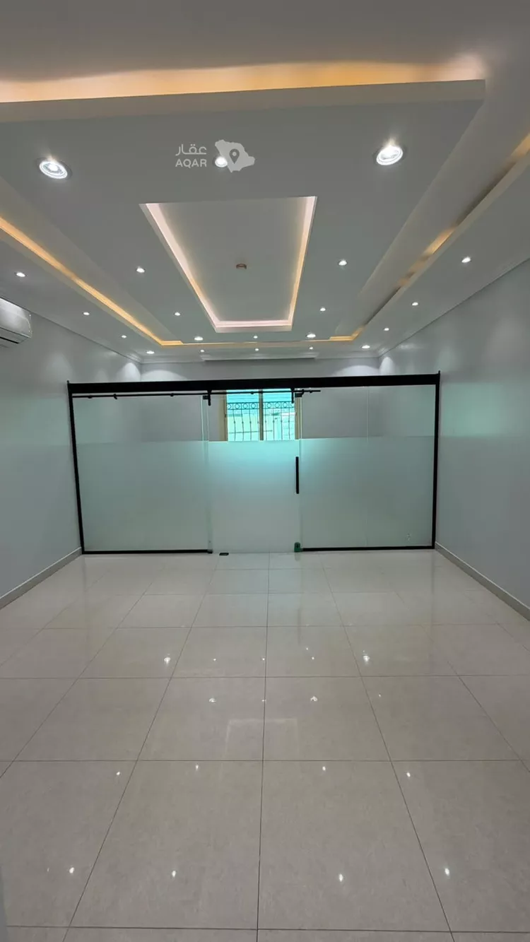 Commercial Office for Rent in Riyadh Hittin 5