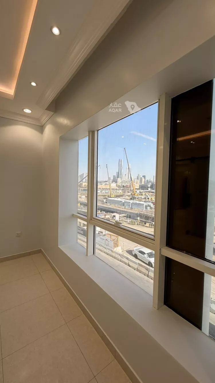 Commercial Office for Rent in Riyadh Hittin 9