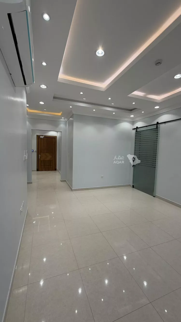 Commercial Office for Rent in Riyadh Hittin 12