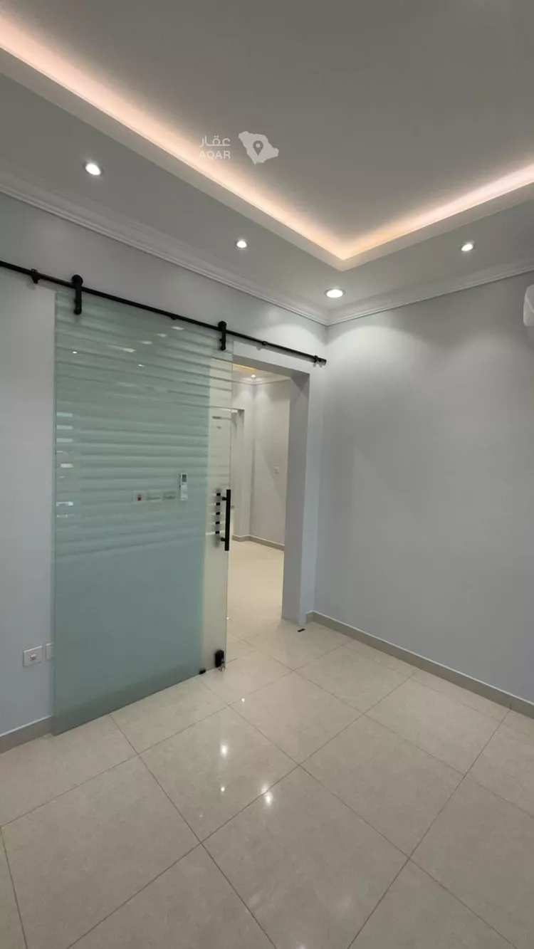 Commercial Office for Rent in Riyadh Hittin 10