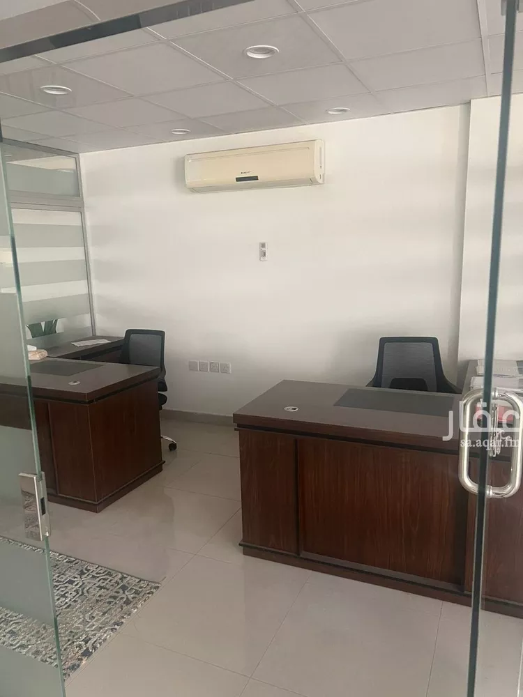 Commercial Office for Rent in Riyadh Al Yarmouk صورة 4