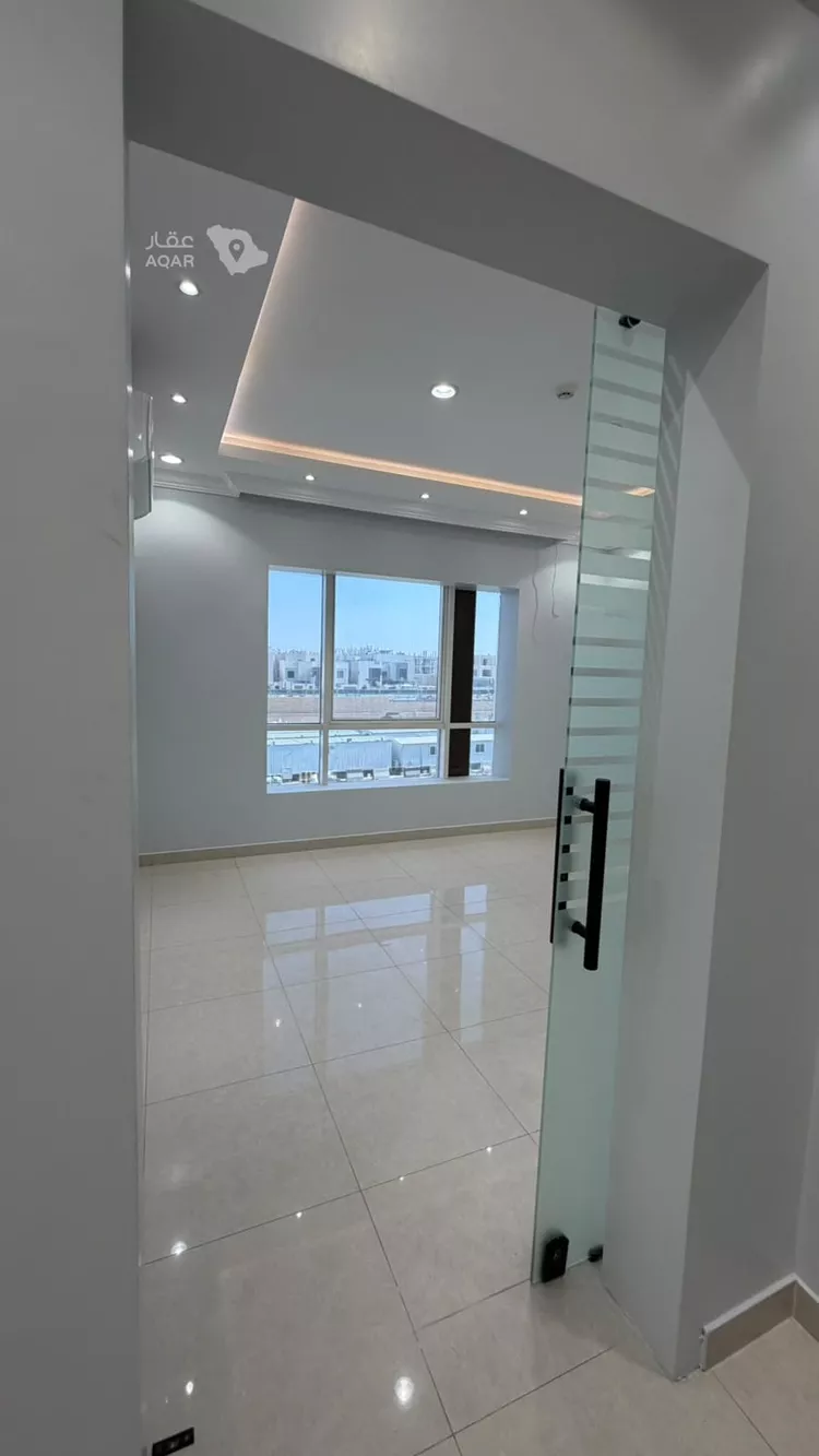 Commercial Office for Rent in Riyadh Hittin 8