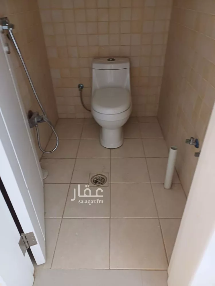 مكتب تجاري للإيجار في شارع بيعة العقبة, حي السعادة, مدينة الرياض, منطقة الرياض 10