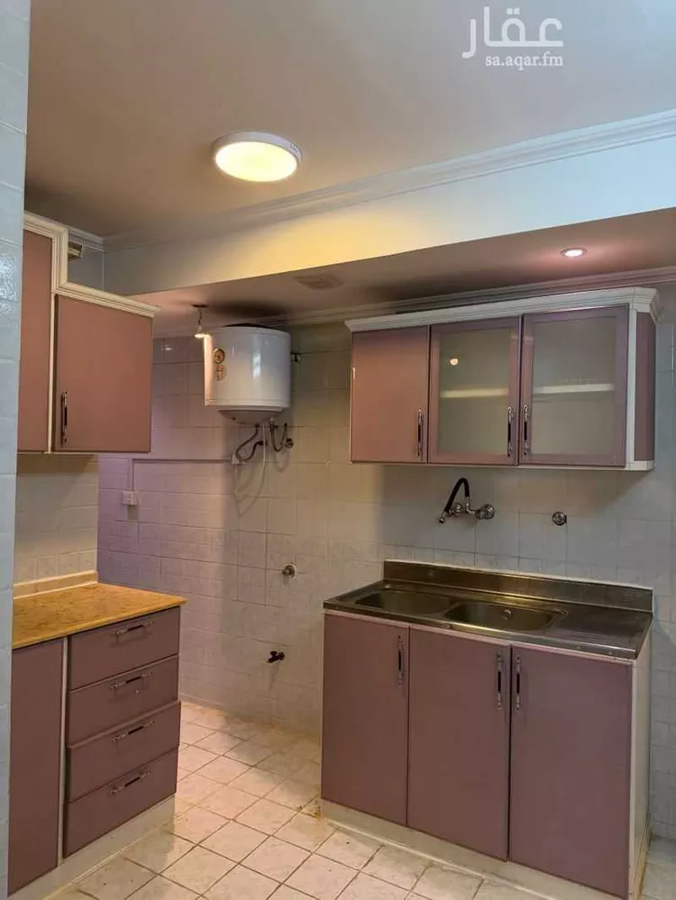شقة للإيجار في شارع ابن سكرة, حي المروج, مدينة أبها, منطقة عسير صورة 5