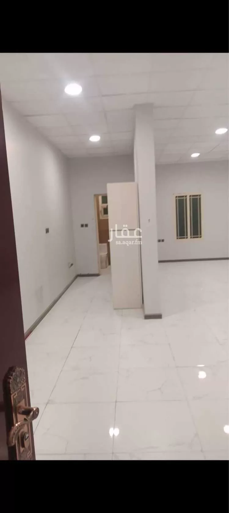 مكتب تجاري للإيجار في شارع ابي بكر الصديق الفرعي, حي المصيف, مدينة الرياض, منطقة الرياض صورة 4