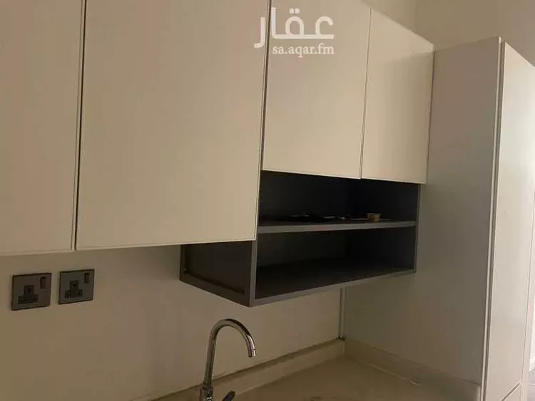 مكتب تجاري للإيجار في شارع ابي بكر الصديق الفرعي, حي المصيف, مدينة الرياض, منطقة الرياض صورة 5