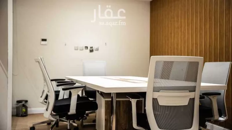 مكتب تجاري للإيجار في شارع التخصصي, حي المحمدية, مدينة الرياض, منطقة الرياض 6