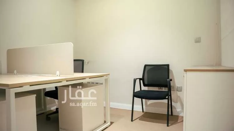 مكتب تجاري للإيجار في شارع التخصصي, حي المحمدية, مدينة الرياض, منطقة الرياض 9