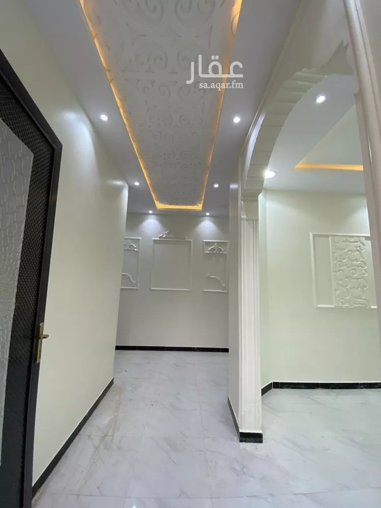 فيلا للبيع في شارع أحمد بن ثوابة الكاتب, حي الرمال, مدينة الرياض, منطقة الرياض صورة 4