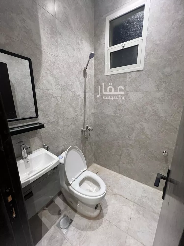 عمارة للإيجار في شارع طريق المدينة المنورة, حي العوالي, مدينة الرياض, منطقة الرياض صورة 5