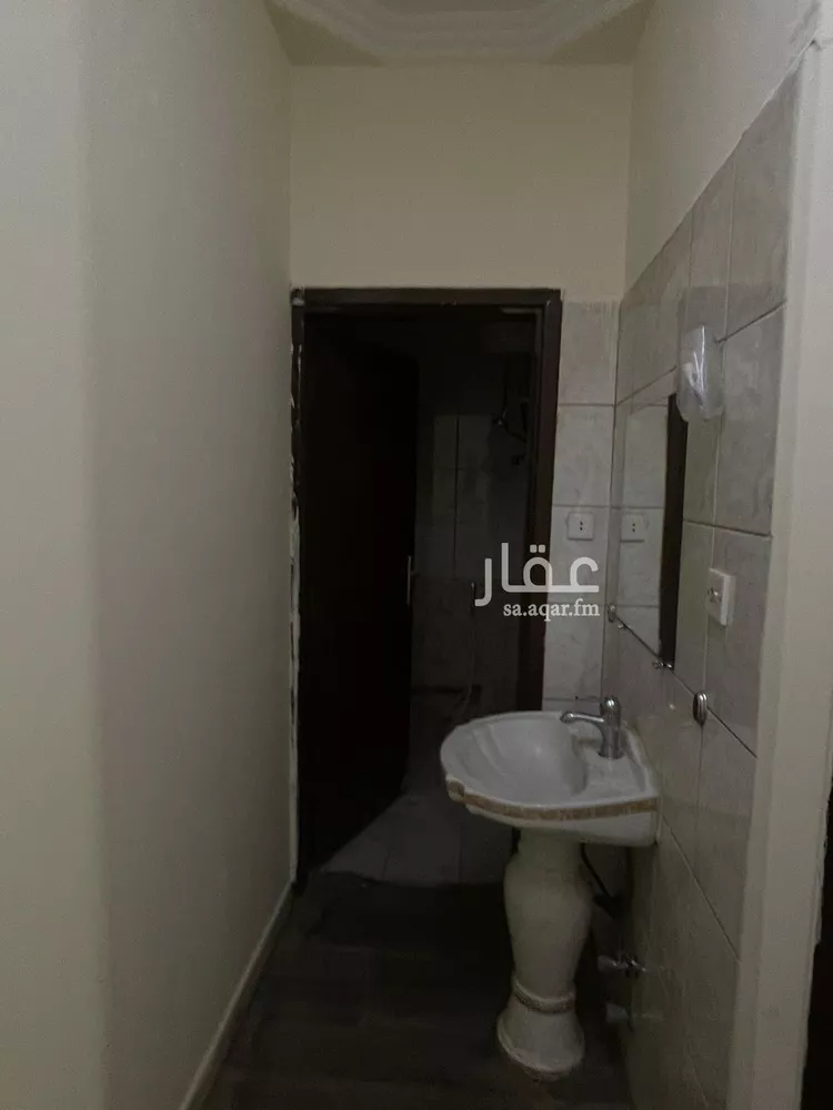 عمارة للإيجار في شارع الرسالة, حي بدر, مدينة الرياض, منطقة الرياض صورة 2