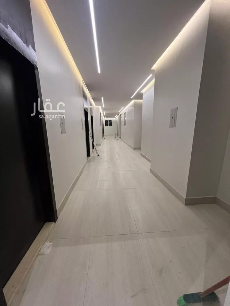 عمارة للإيجار في شارع طريق المدينة المنورة, حي العوالي, مدينة الرياض, منطقة الرياض صورة 3
