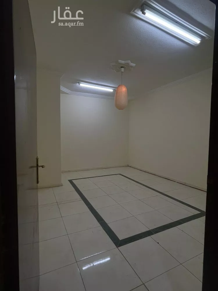 عمارة للإيجار في شارع الرسالة, حي بدر, مدينة الرياض, منطقة الرياض صورة 4