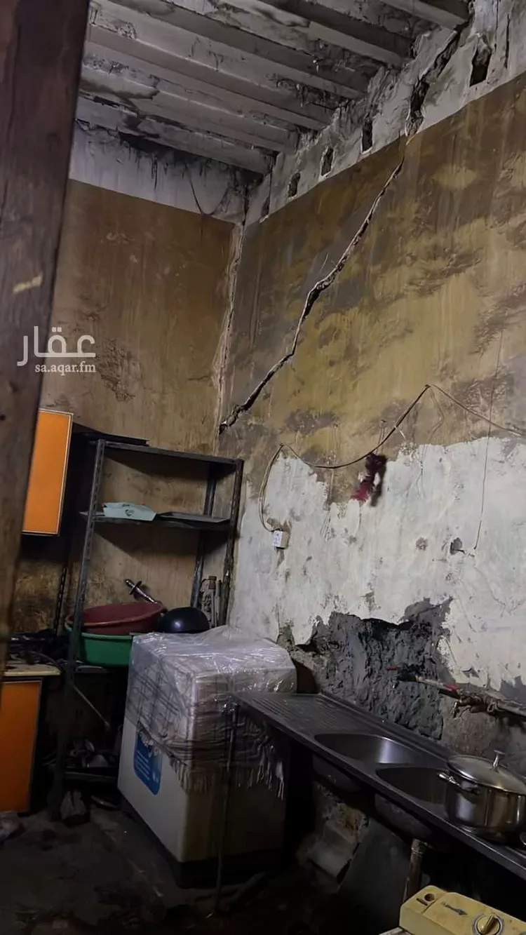 دور للبيع في شارع الأخضر بن علي, حي منفوحة, مدينة الرياض, منطقة الرياض صورة 2