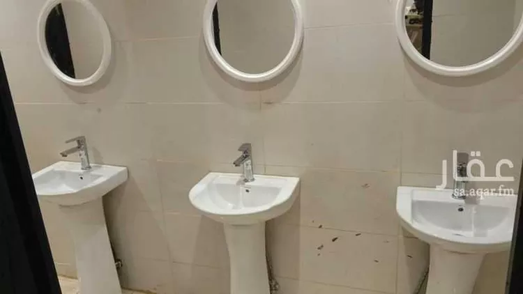 دور للبيع في شارع عبدالرحمن بن عدي, حي الفيصلية, مدينة الرياض, منطقة الرياض صورة 3
