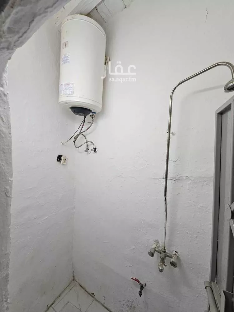 عمارة للبيع في شارع فهد العقيلي, حي العود, مدينة الرياض, منطقة الرياض صورة 5