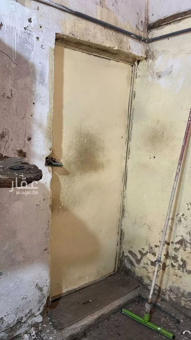 دور للبيع في شارع الأخضر بن علي, حي منفوحة, مدينة الرياض, منطقة الرياض صورة 3